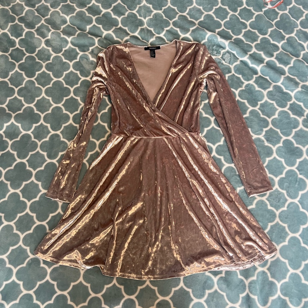 Forever 21 Velvet Gold/Tan Long Sleeve Dress